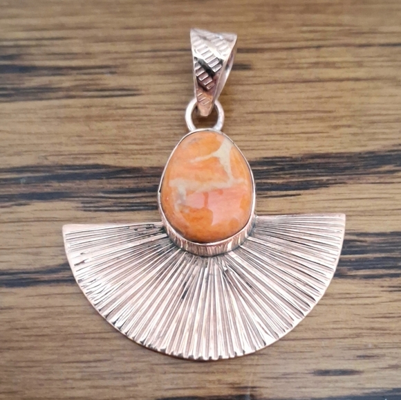 Hand Crafted Jewelry - Pendant Orange Spiny Oyster In Copper